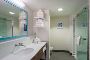 Hampton Inn & Suites Herndon-Reston