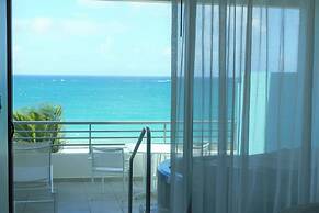 La Concha Renaissance San Juan Resort