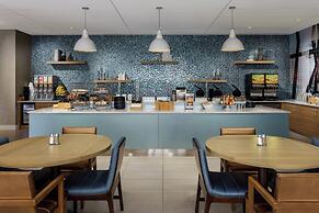 Springhill Suites by Marriott Chicago Downtown/ River North