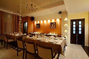 Business Hotel Senator