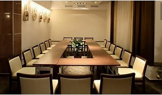 Business Hotel Senator