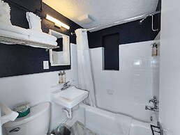 Tahitian Beach Resort