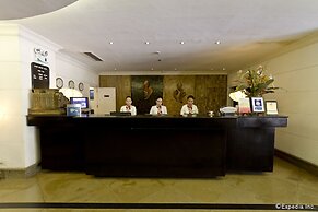 Crown Regency Suites & Residences - Mactan