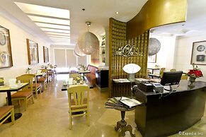 Crown Regency Suites & Residences - Mactan