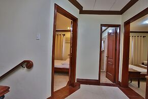 Crown Regency Suites & Residences - Mactan