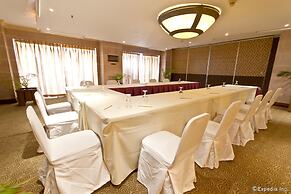 Crown Regency Suites & Residences - Mactan