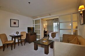 Crown Regency Suites & Residences - Mactan