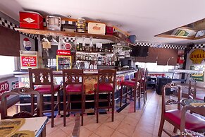 Crown Regency Suites & Residences - Mactan