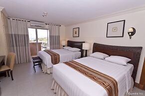 Crown Regency Suites & Residences - Mactan