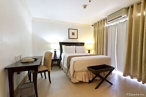 Crown Regency Suites & Residences - Mactan