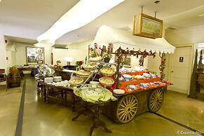 Crown Regency Suites & Residences - Mactan