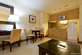 Crown Regency Suites & Residences - Mactan