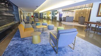 Crown Regency Suites & Residences - Mactan