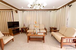 Crown Regency Suites & Residences - Mactan