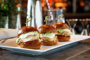 Residence Inn by Marriott Chicago Downtown / River North