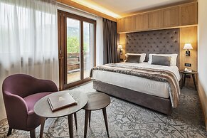 Lajadira Hotel & Spa