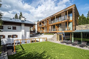 Lajadira Hotel & Spa