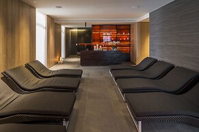 Lajadira Hotel & Spa