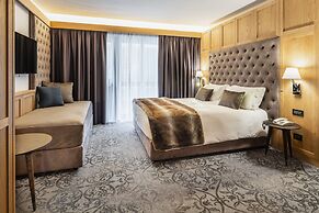 Lajadira Hotel & Spa