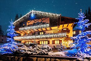 Lajadira Hotel & Spa