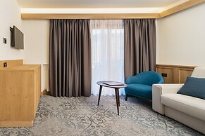 Lajadira Hotel & Spa