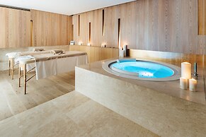 Lajadira Hotel & Spa