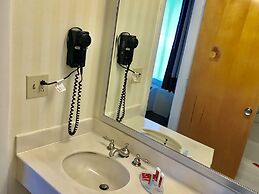 Econo Lodge Lake Region