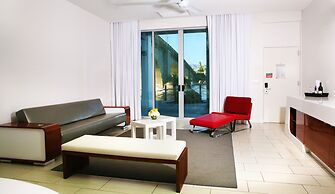 Heat Hotel