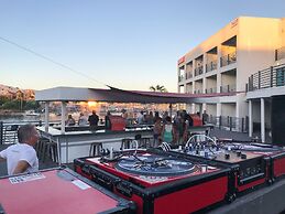 Heat Hotel