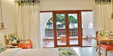 Estuary Sarovar Premiere , Poovar Island