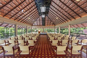 Estuary Sarovar Premiere , Poovar Island