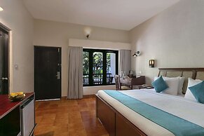 Estuary Sarovar Premiere , Poovar Island