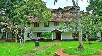 Estuary Sarovar Premiere , Poovar Island