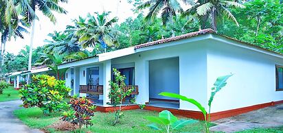 Estuary Sarovar Premiere , Poovar Island