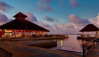 Estuary Sarovar Premiere , Poovar Island