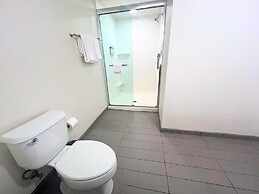 Holiday Inn Hotel & Suites Orange Park by IHG