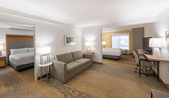 Holiday Inn Hotel & Suites Orange Park by IHG