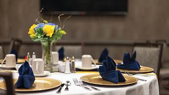 Holiday Inn Hotel & Suites Orange Park by IHG