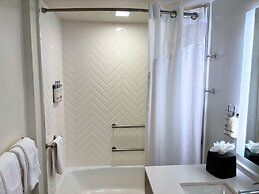 Holiday Inn Hotel & Suites Orange Park by IHG