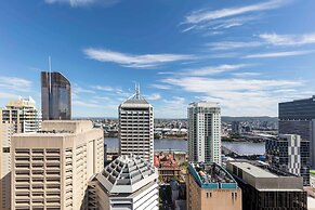 Oaks Brisbane Festival Suites