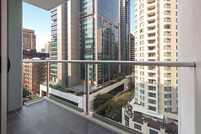 Oaks Brisbane Festival Suites