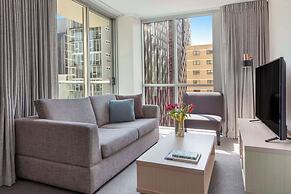 Oaks Brisbane Festival Suites