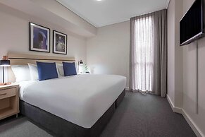 Oaks Brisbane Festival Suites