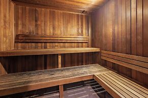 Oaks Brisbane Festival Suites