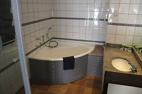 The Caledon Hotel & Spa