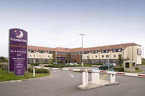 Premier Inn Heathrow Airport - M4/J4