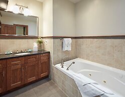 Huff Estates Inn & Winery