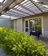 Huff Estates Inn & Winery