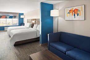 Holiday Inn Express & Suites Cherry by IHG