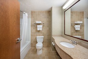 Quality Inn & Suites Fishkill South near I-84
